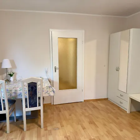 아파트 Ruhige In *