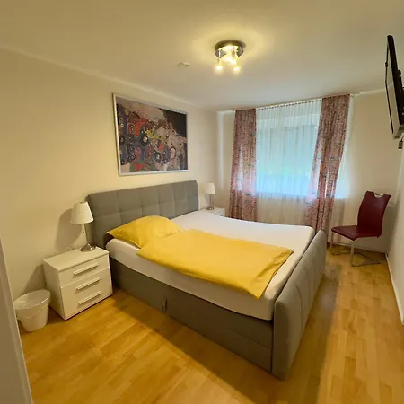 아파트 Ruhige In *